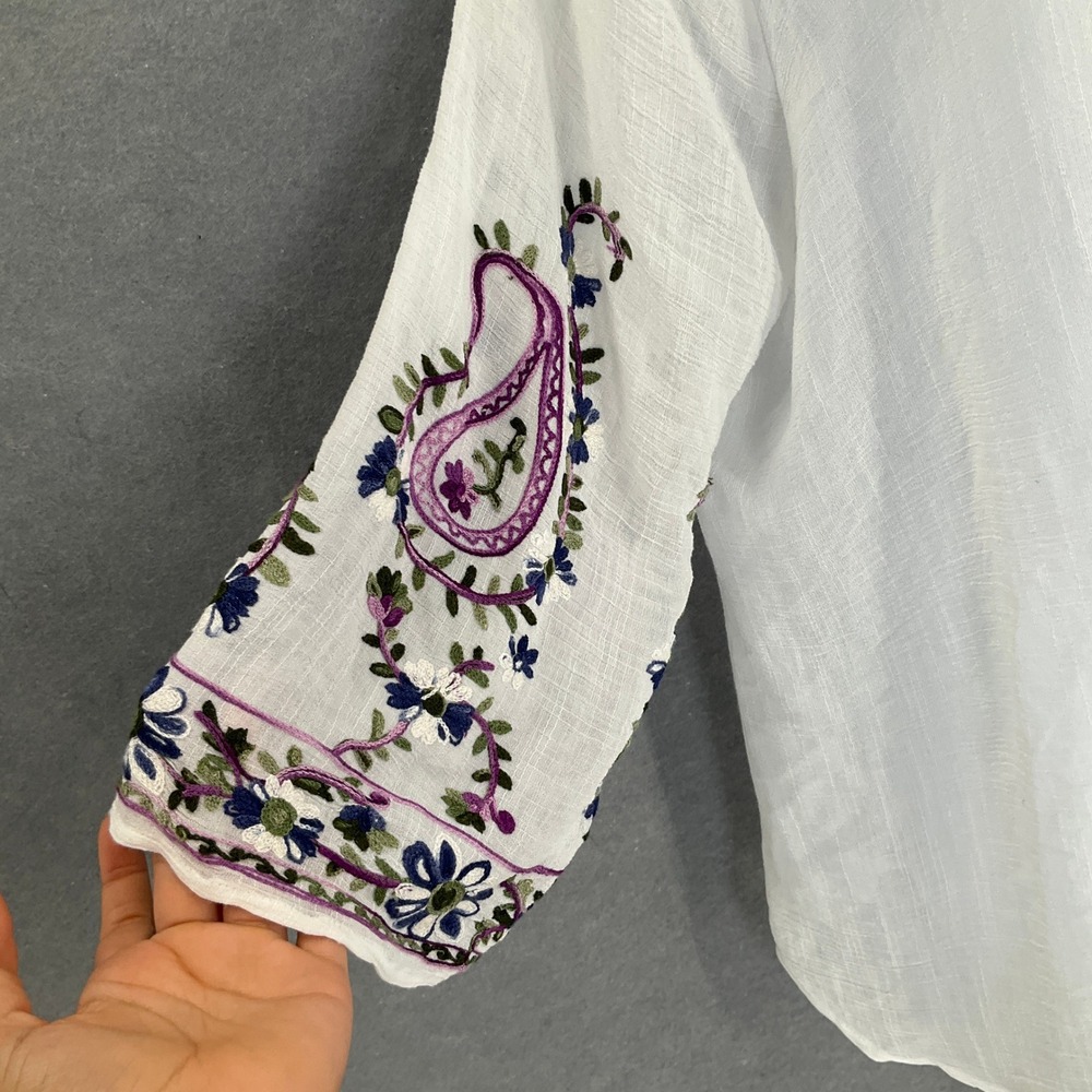 Fig & Flower White‎ Embroidered Paisley Lace Dainty Top Sz XL Lightweight Boho - Picture 2 of 10